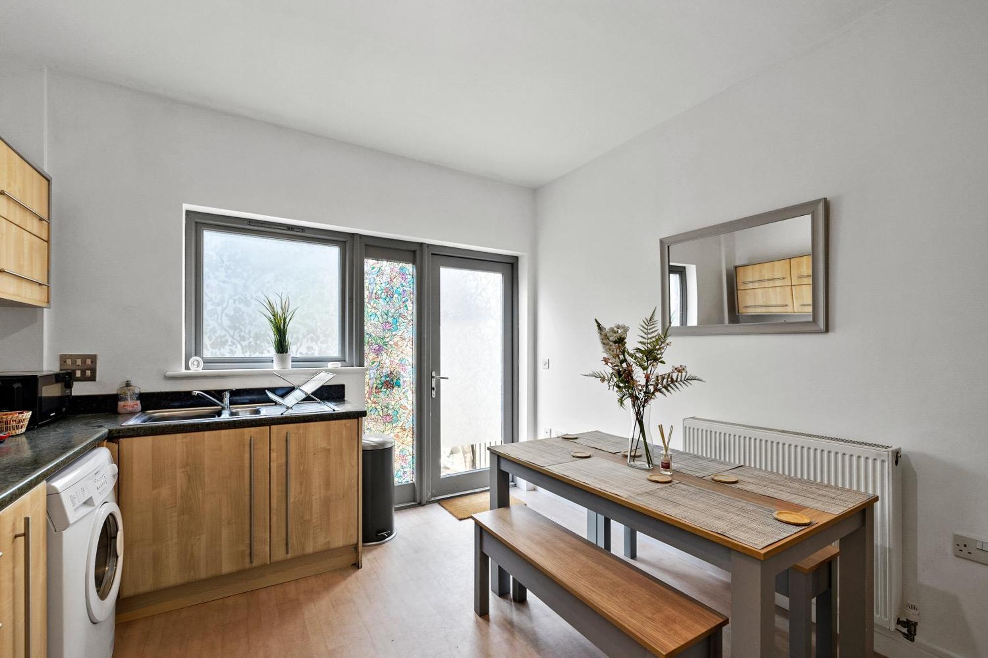 Spacious House By Quay - Sleeps 7 - Free Parking Plymouth Exterior foto